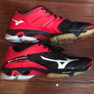 Mizuno Wave Lightening Volleyball shoes